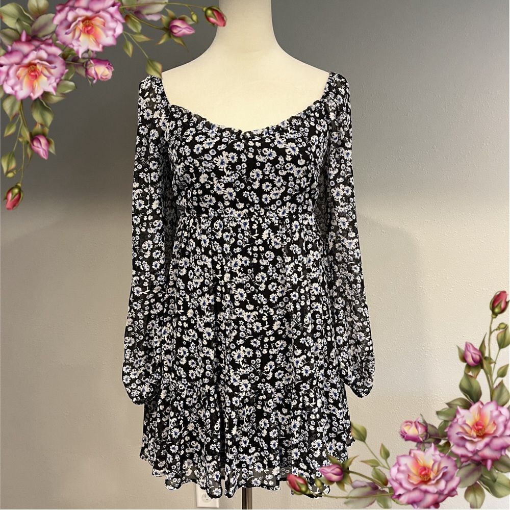 Long sleeve small floral print mini dress size small